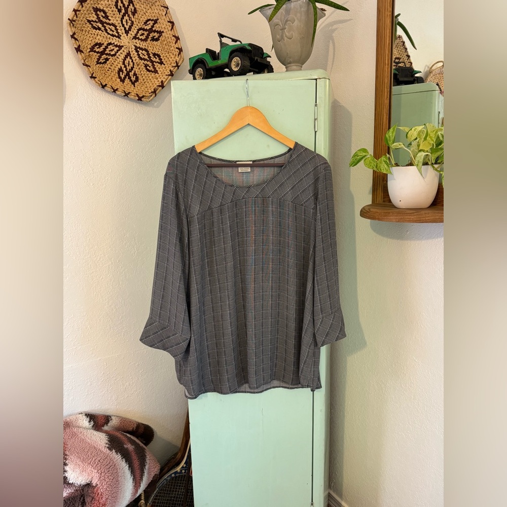Van Heusen Gray Plaid Blouse, Size XXL